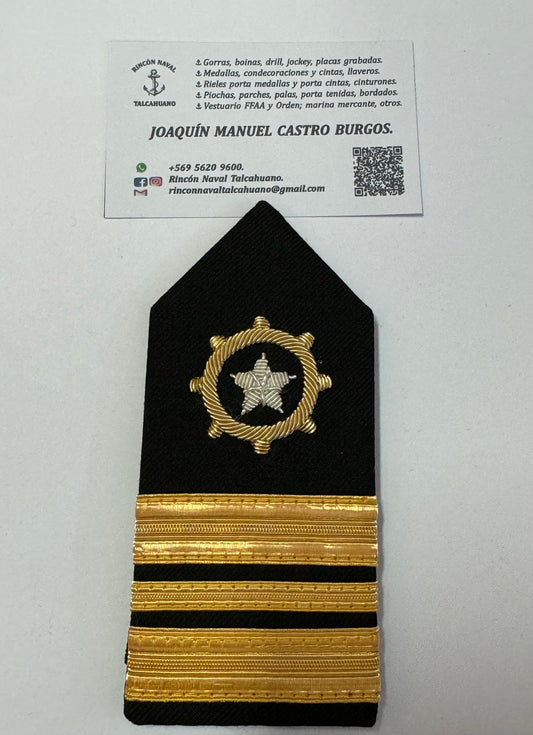 Palas flexibles y rígidas para Capitán de Corbeta y sus equivalentes en la marina mercante, bordadas con hilos de oro