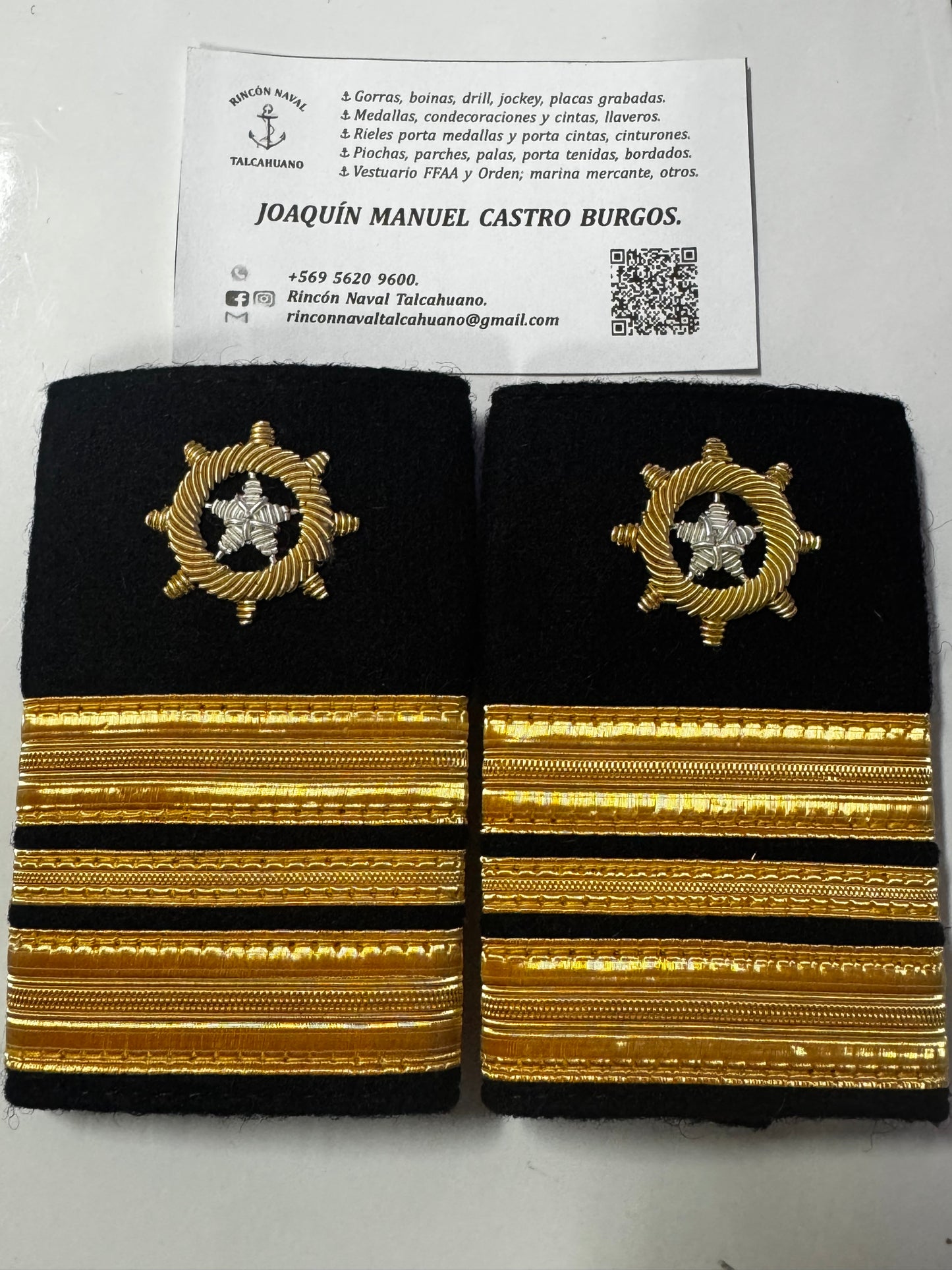 Palas para camisa bordadas con hilos de oro en paño para Marina Mercante